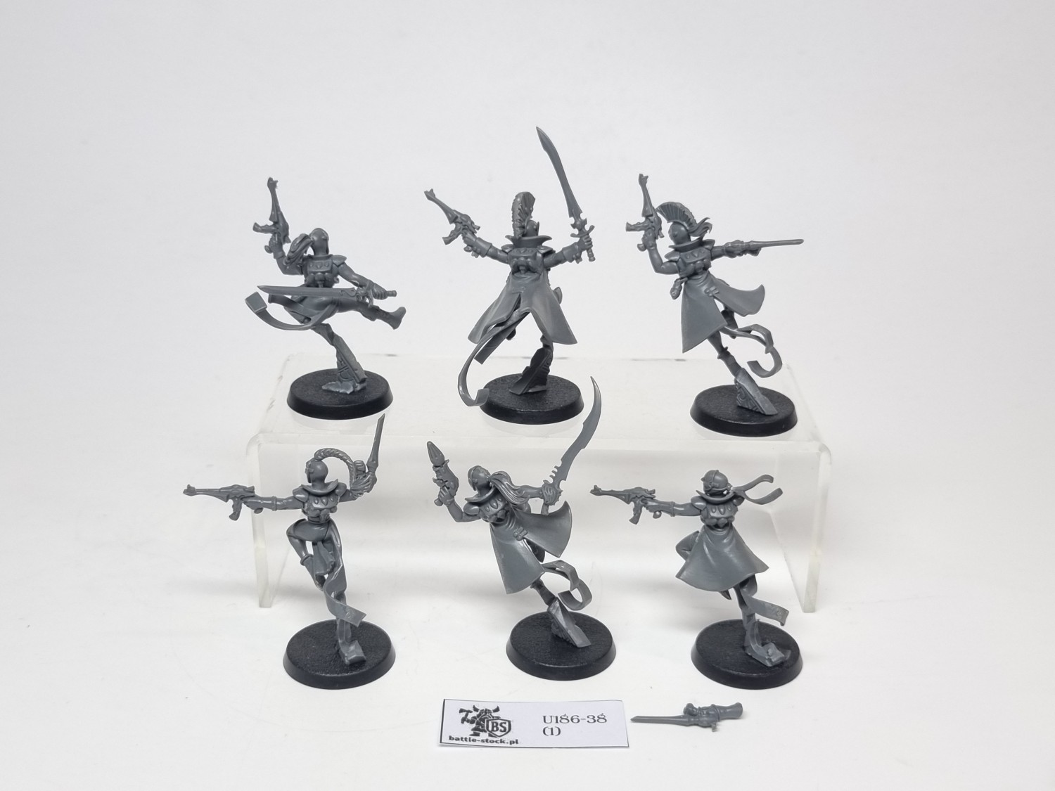 harlequin troupe
