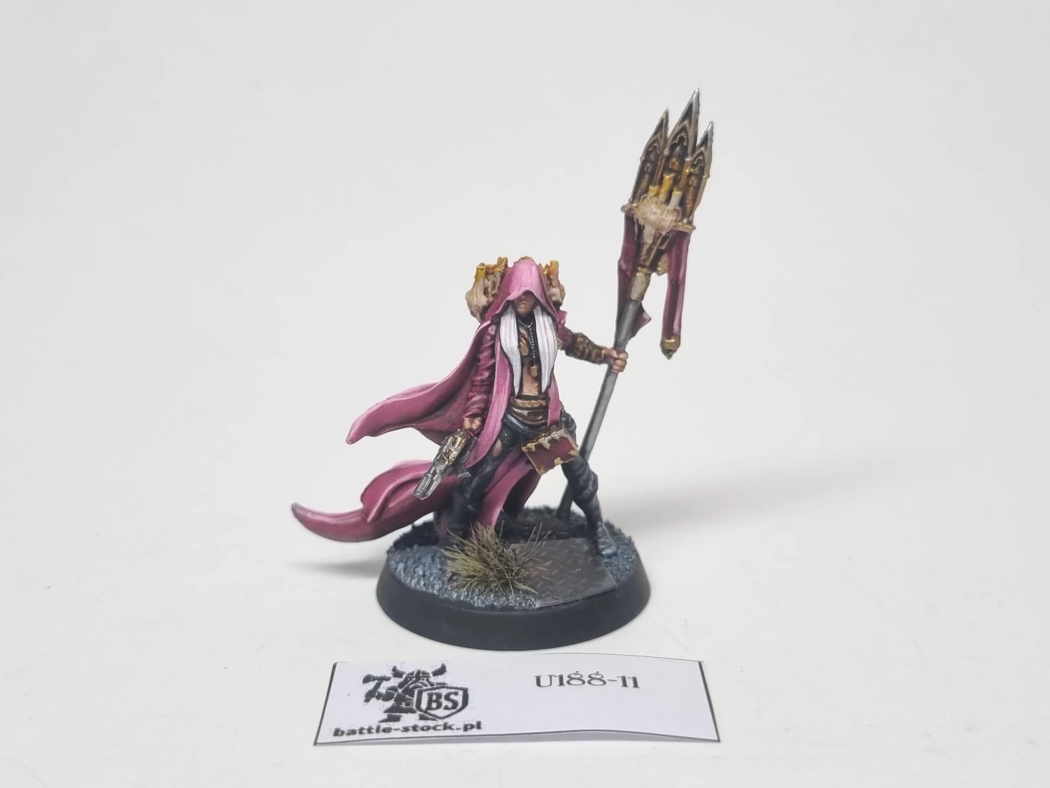 madfly art model