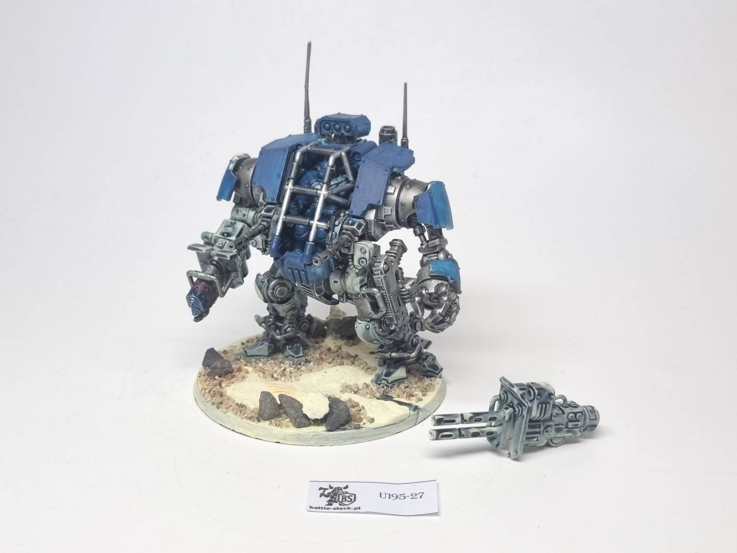 invictor warsuit