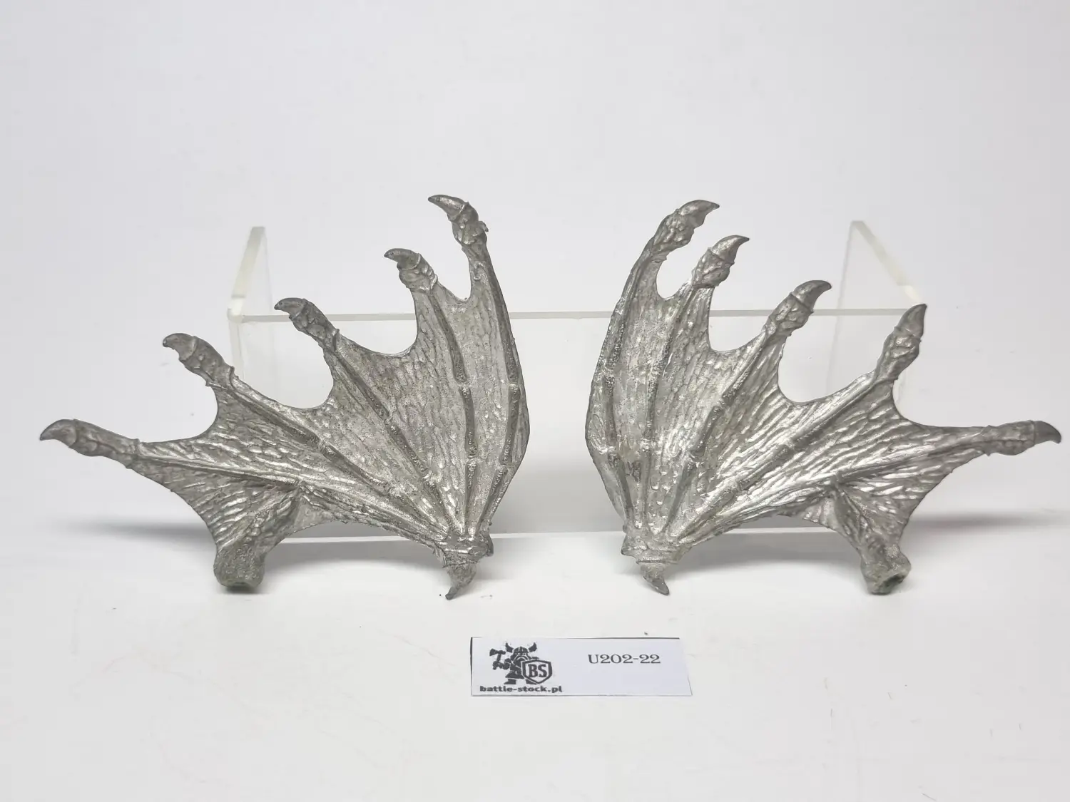 skrzydła metal bloodthirster