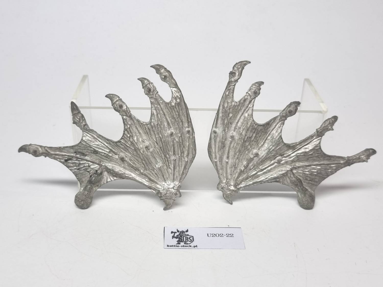 skrzydła metal bloodthirster