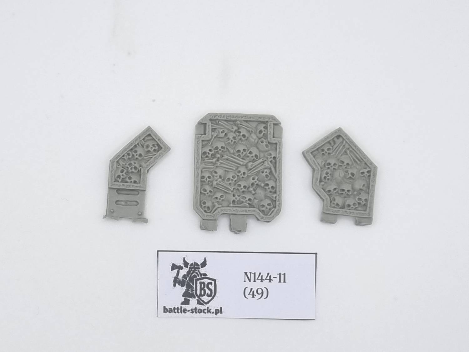 bitsy skull ornaments spellcrow