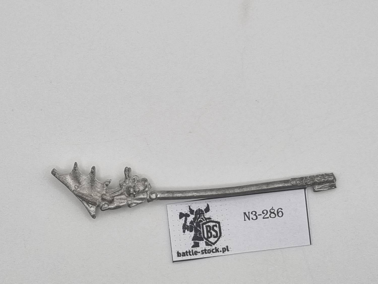 bits zombie dragon banner pole