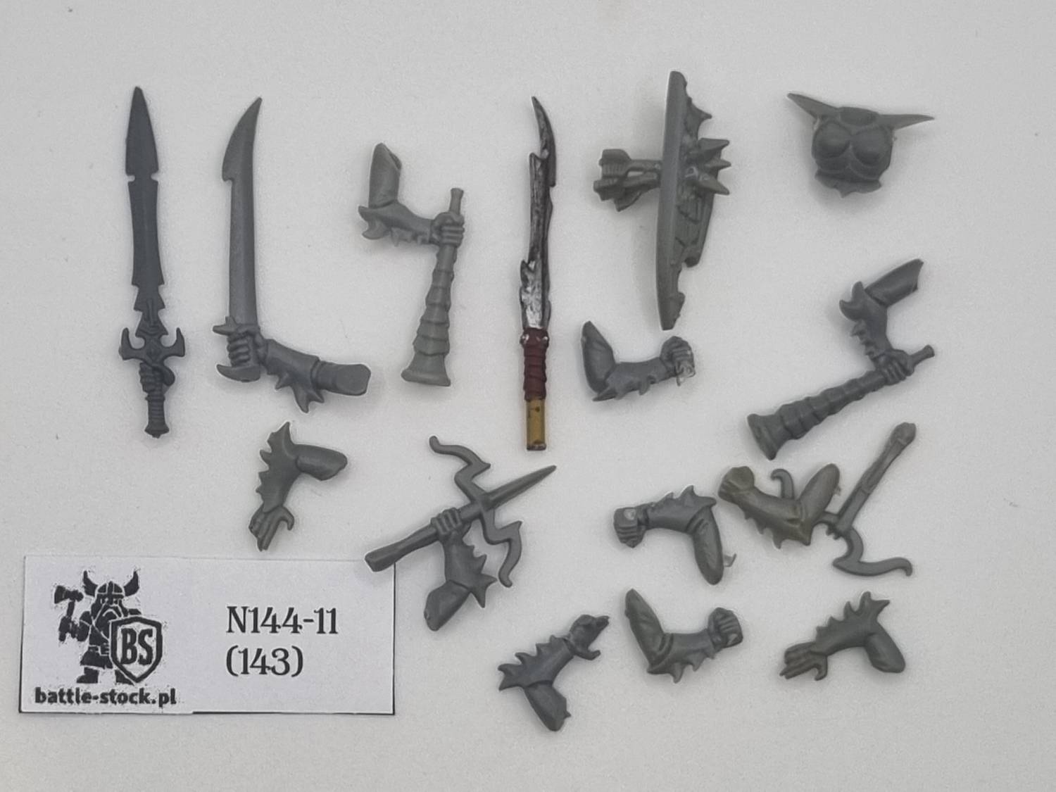 zestaw bitsów dark elves bronie / ręce