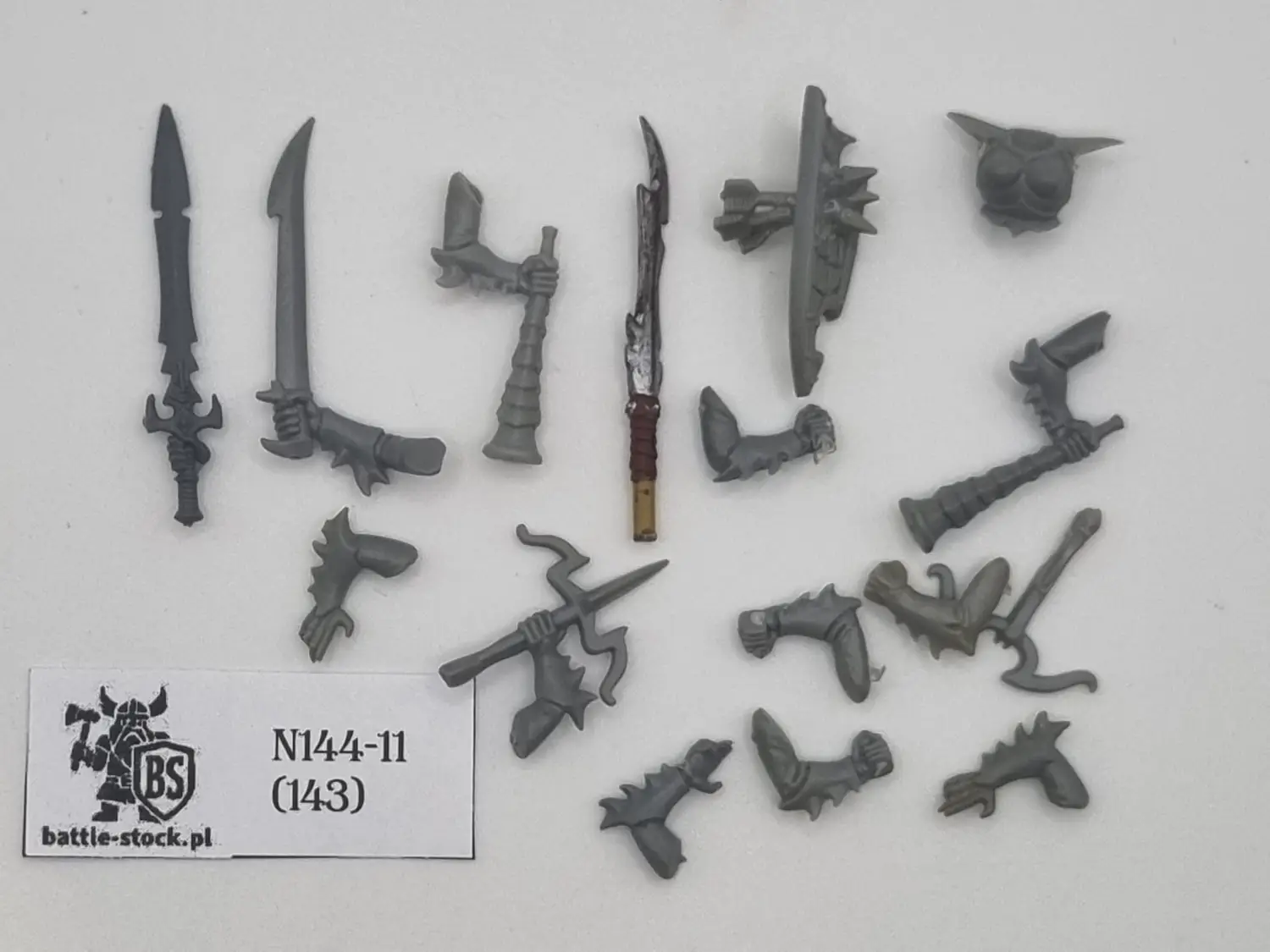 zestaw bitsów dark elves bronie / ręce
