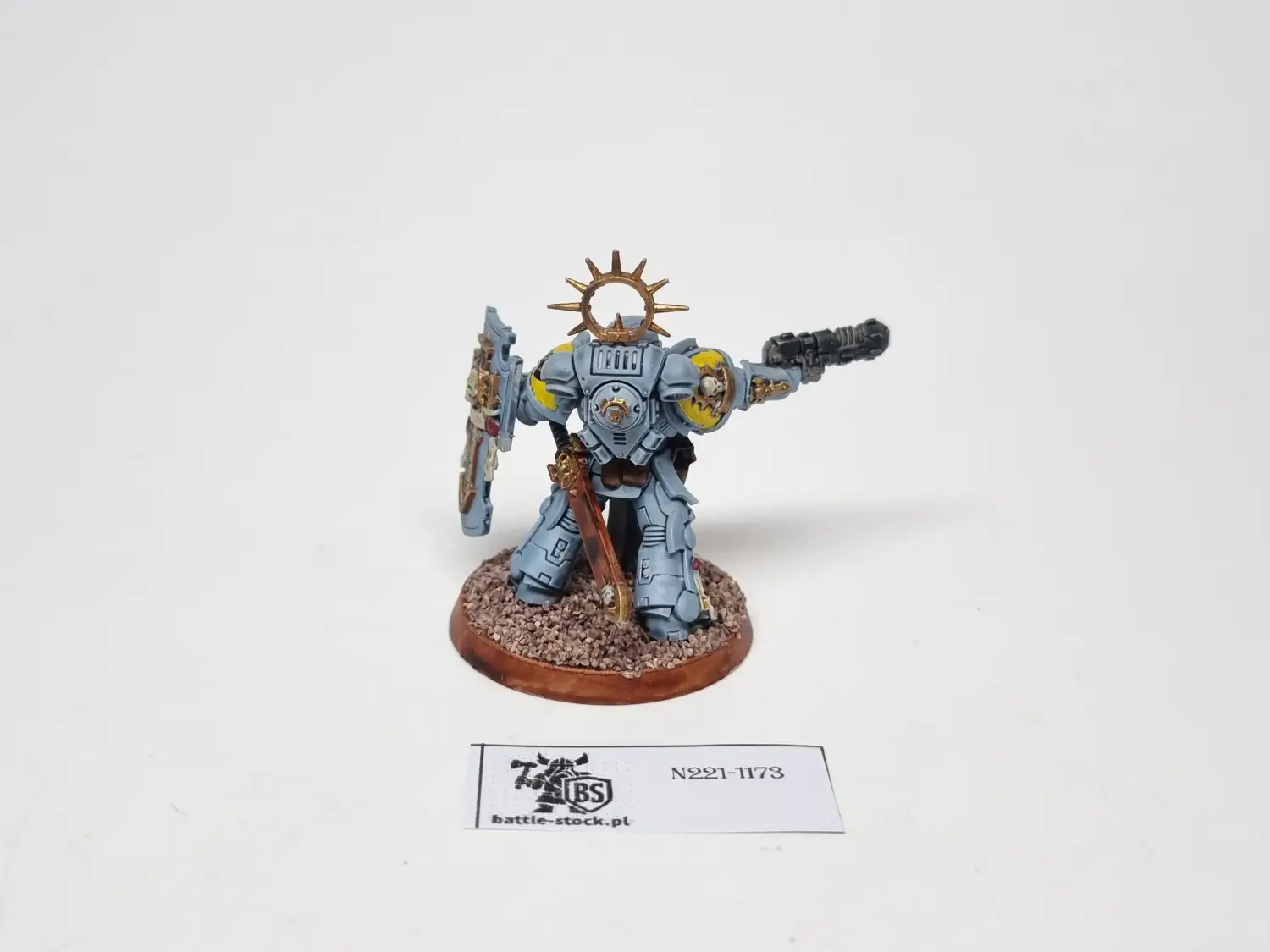 40k SW lieutenant with shield