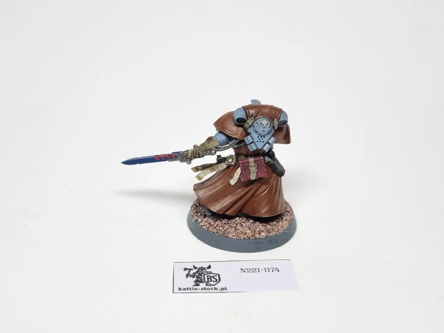 40k SW librarian in phobos armour