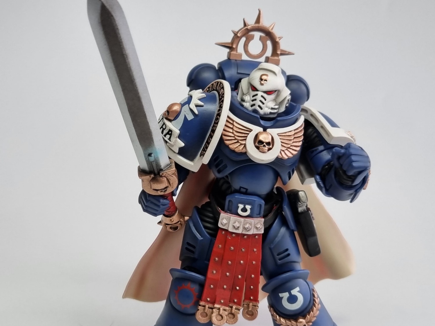40k JoyToy Ultramarines captain