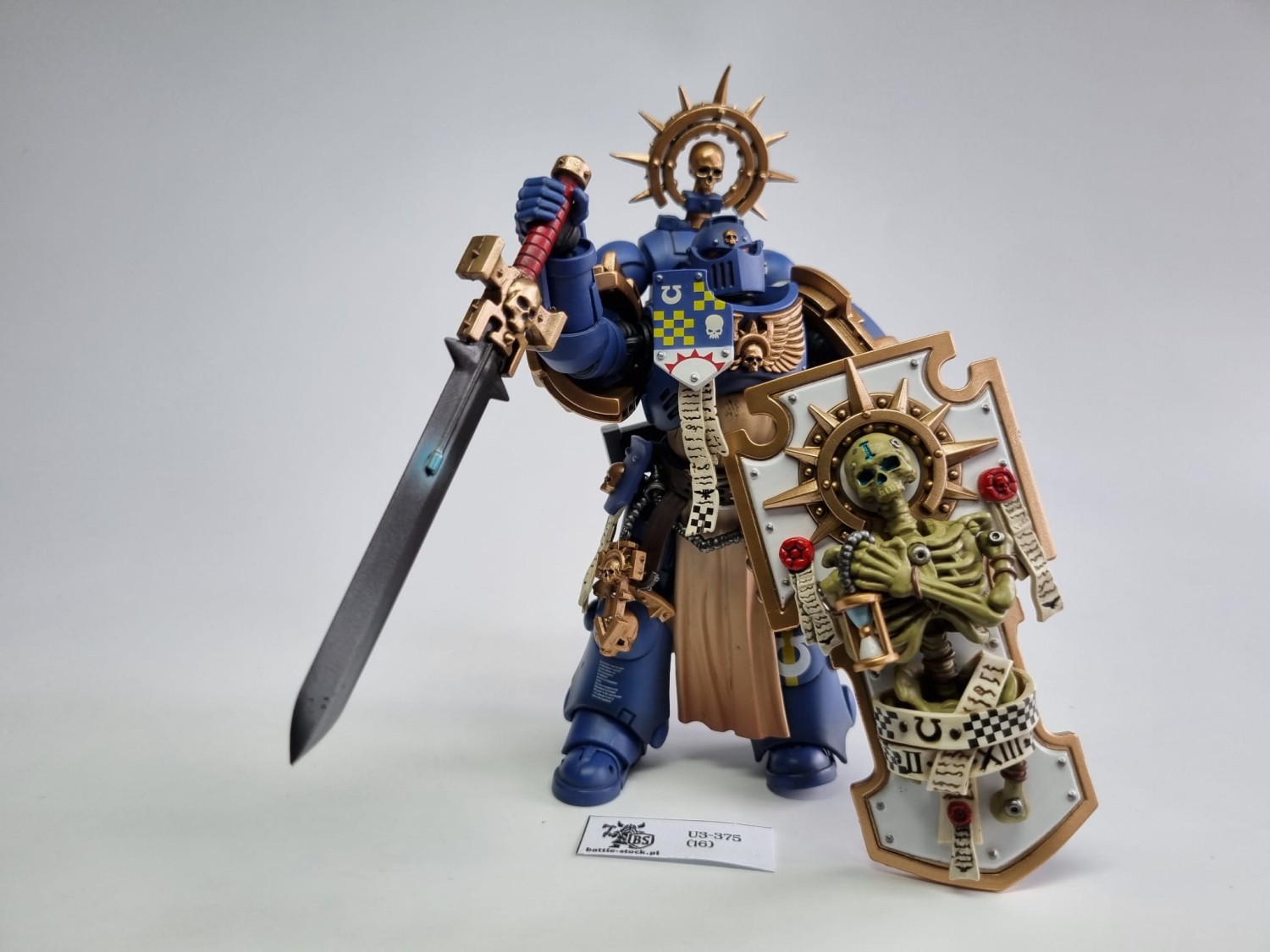 40k JoyToy Primaris captain with relic shield
